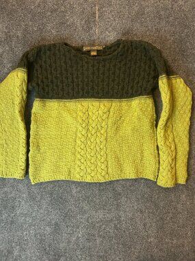 Inis Crafts green color-blocked cable knit merino wool sweater Size S